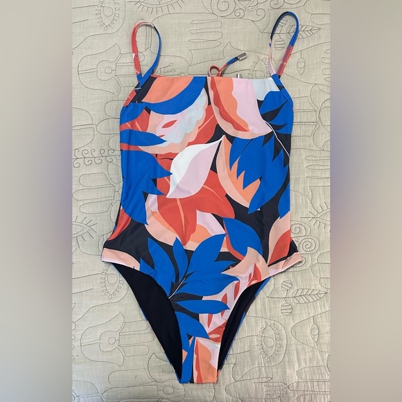 NWT MINKPINK Lukas One Piece Size Sz M (US 6) Tropical Blue Adjustable Straps - Picture 3 of 7